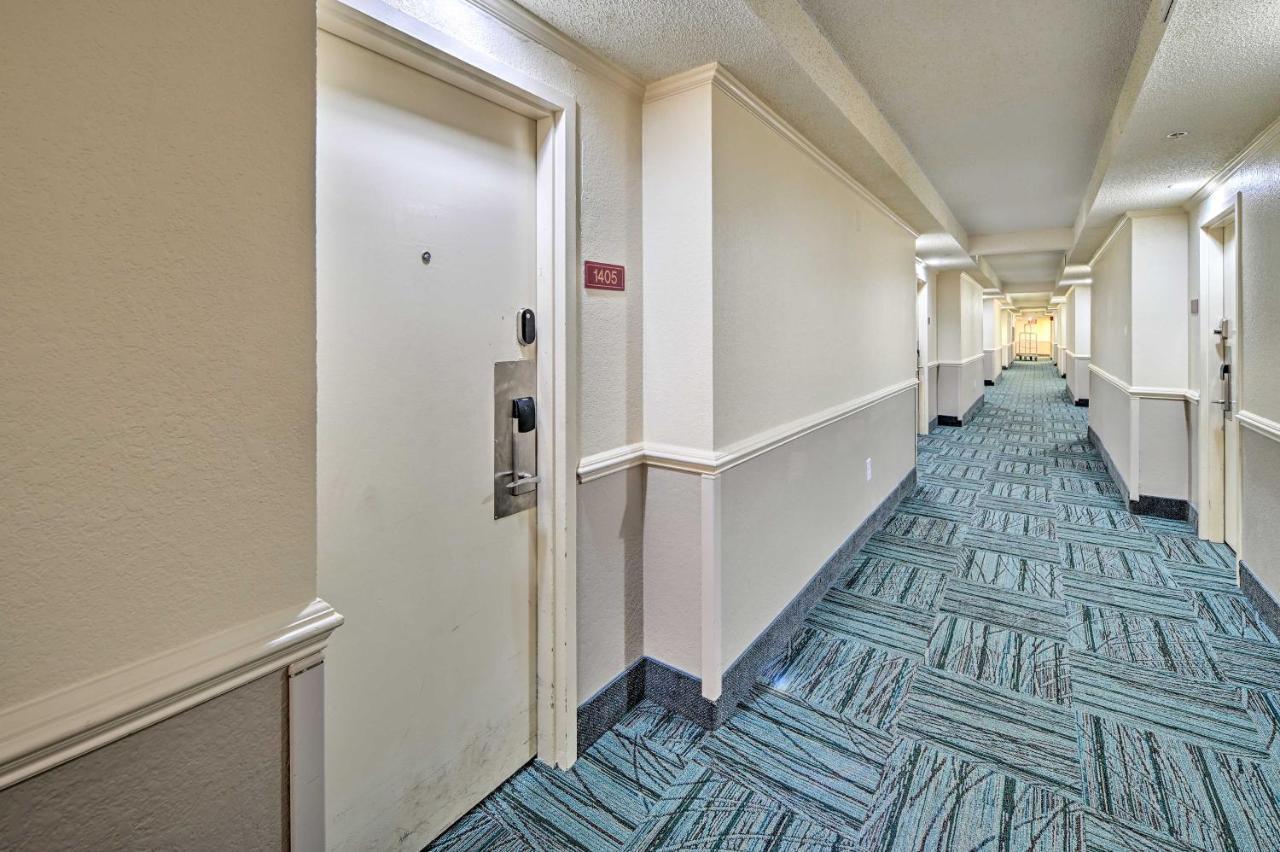 Convenient Myrtle Beach Studio With Balcony! Екстер'єр фото
